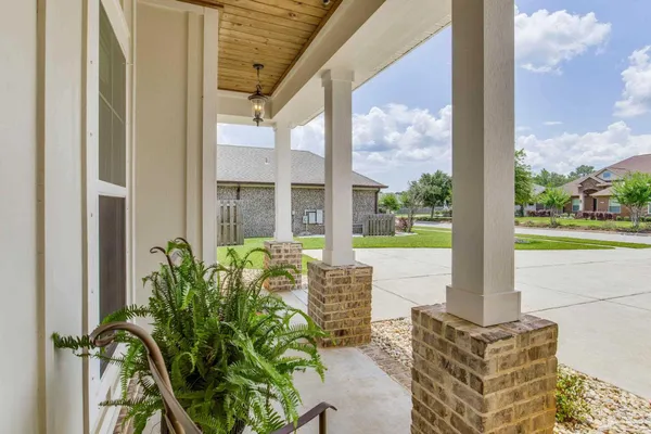 $629,900 | 6044 Huntington Creek Boulevard, Pensacola, FL 32526