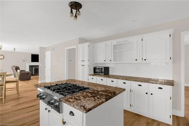 $530,000 | 462 Ridgeway Lane, Lexington, NC 27295