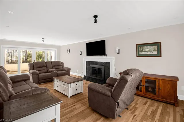 $530,000 | 462 Ridgeway Lane, Lexington, NC 27295