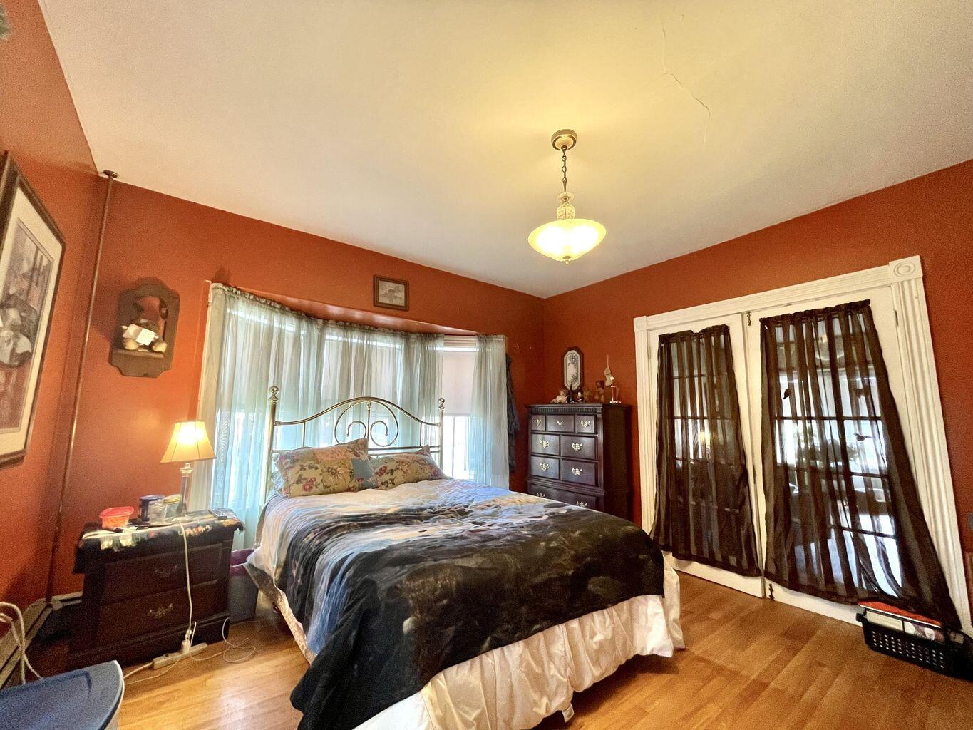 224 Central Street Millinocket, ME 04462 - Photo 13 of 20 Voisine 1 10