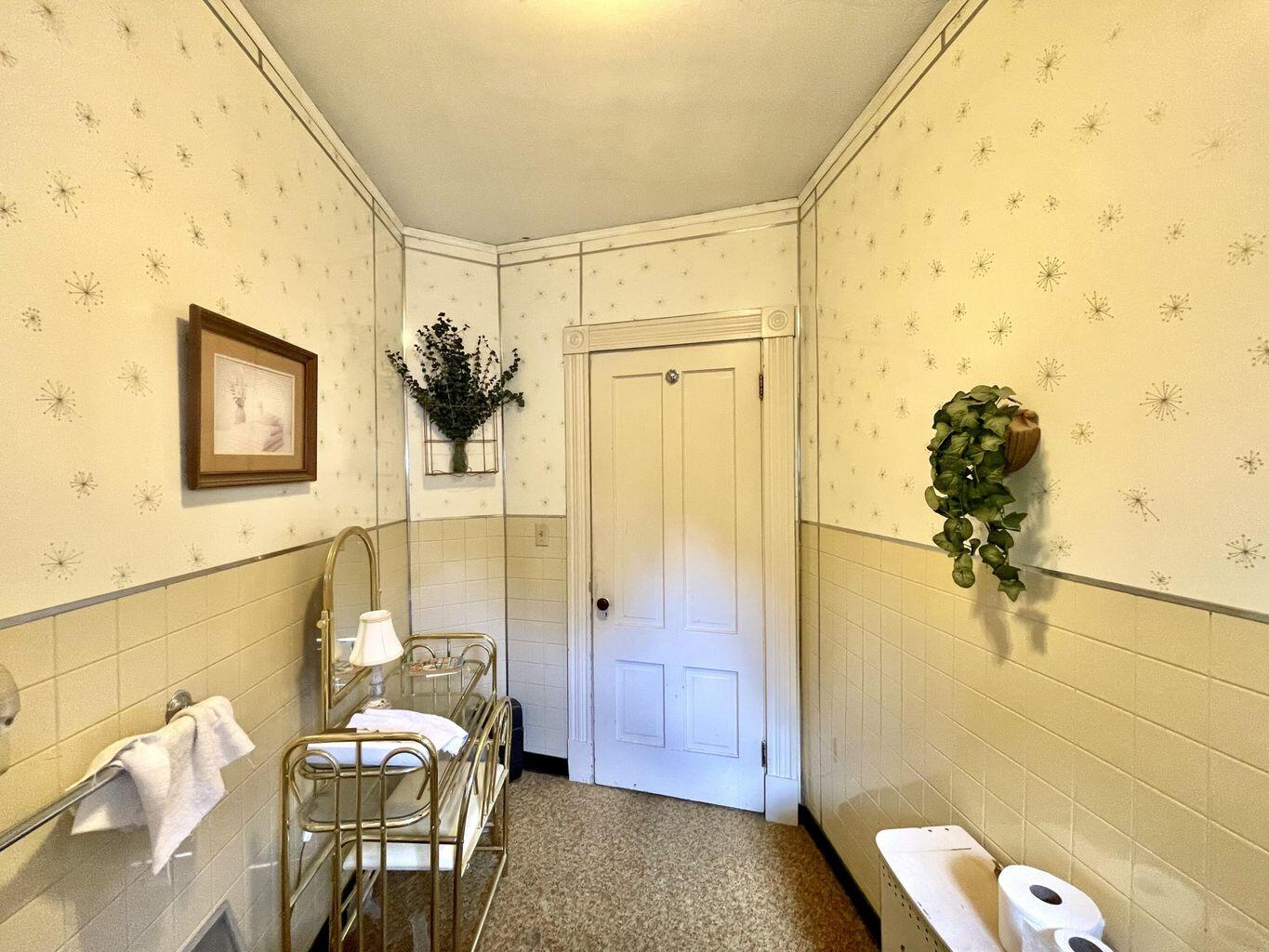 224 Central Street Millinocket, ME 04462 - Photo 10 of 20 Voisine 1 13