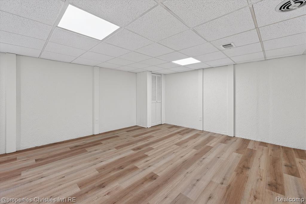 32651 Five Mile Road, Unit 15 Livonia, MI 48154 - Photo 20 of 44