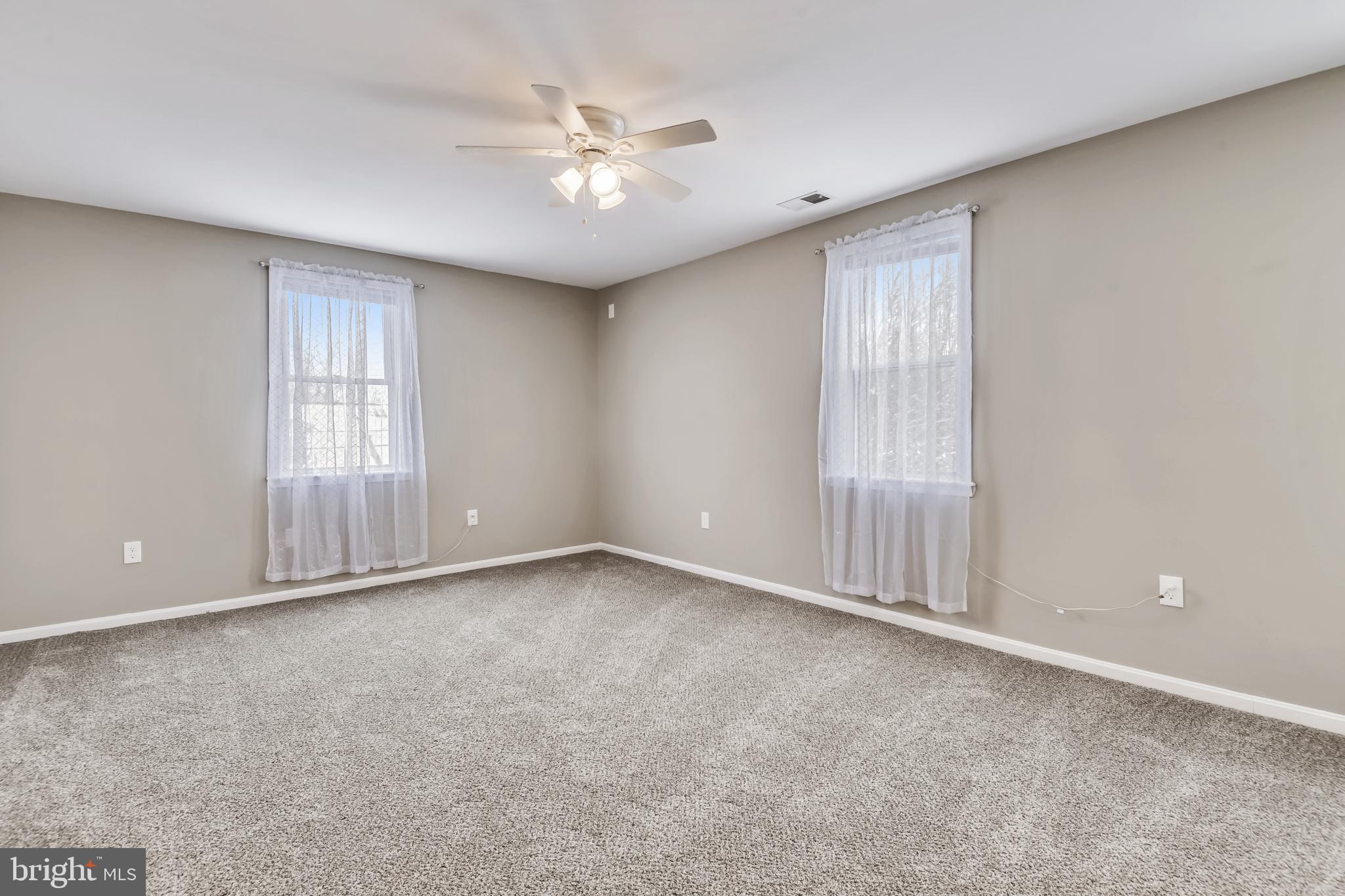 213 Riverside Road Essex, MD 21221 - Photo 26 of 37 Second level Master Bedroom