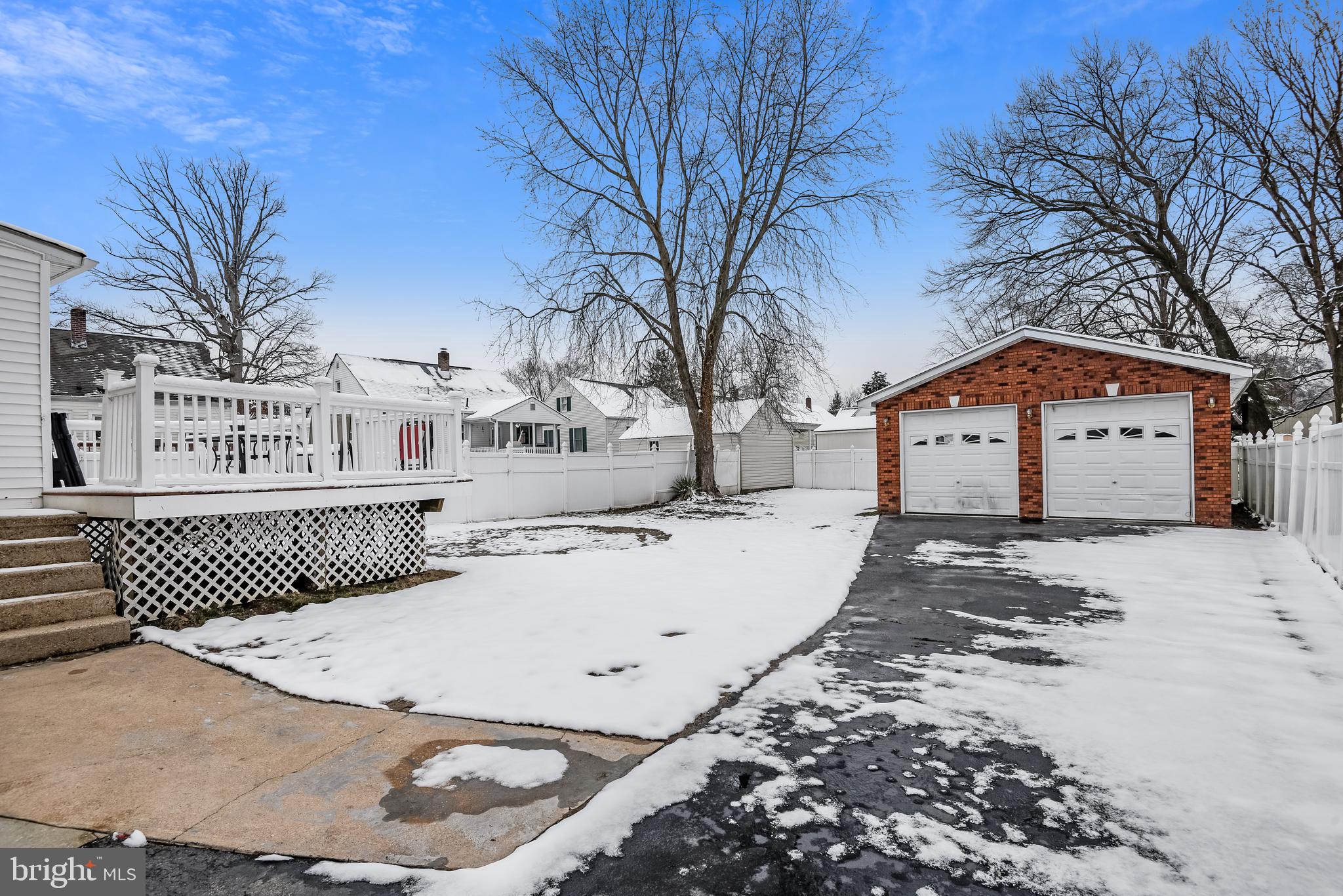 213 Riverside Road Essex, MD 21221 - Photo 7 of 37 Gallery Image 7