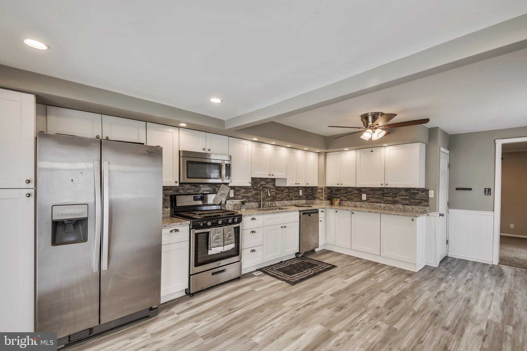 213 Riverside Road Essex, MD 21221 - Photo 10 of 37 Gallery Image 10