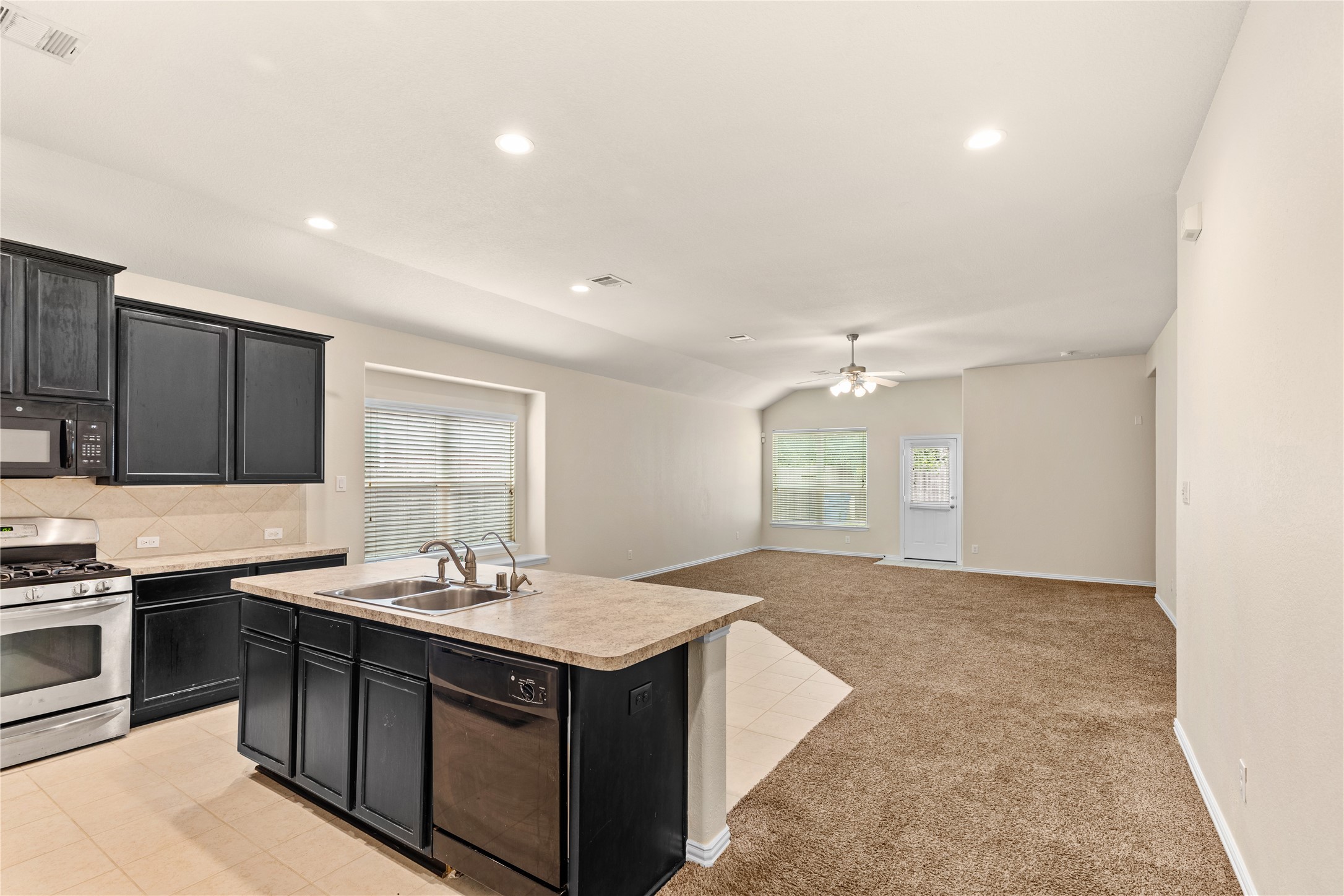 22810 Highland Bluff Lane Spring, TX 77373 - Photo 8 of 20