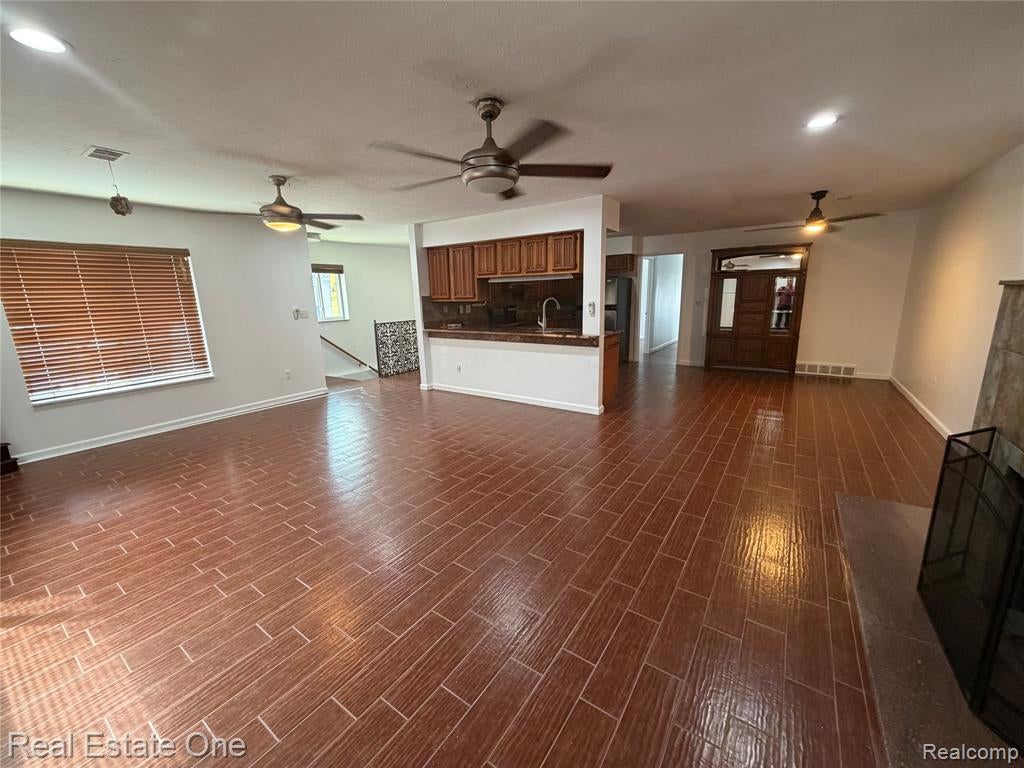 243 14 Mile Road Clawson, MI 48017 - Photo 19 of 44 Gallery Image 19