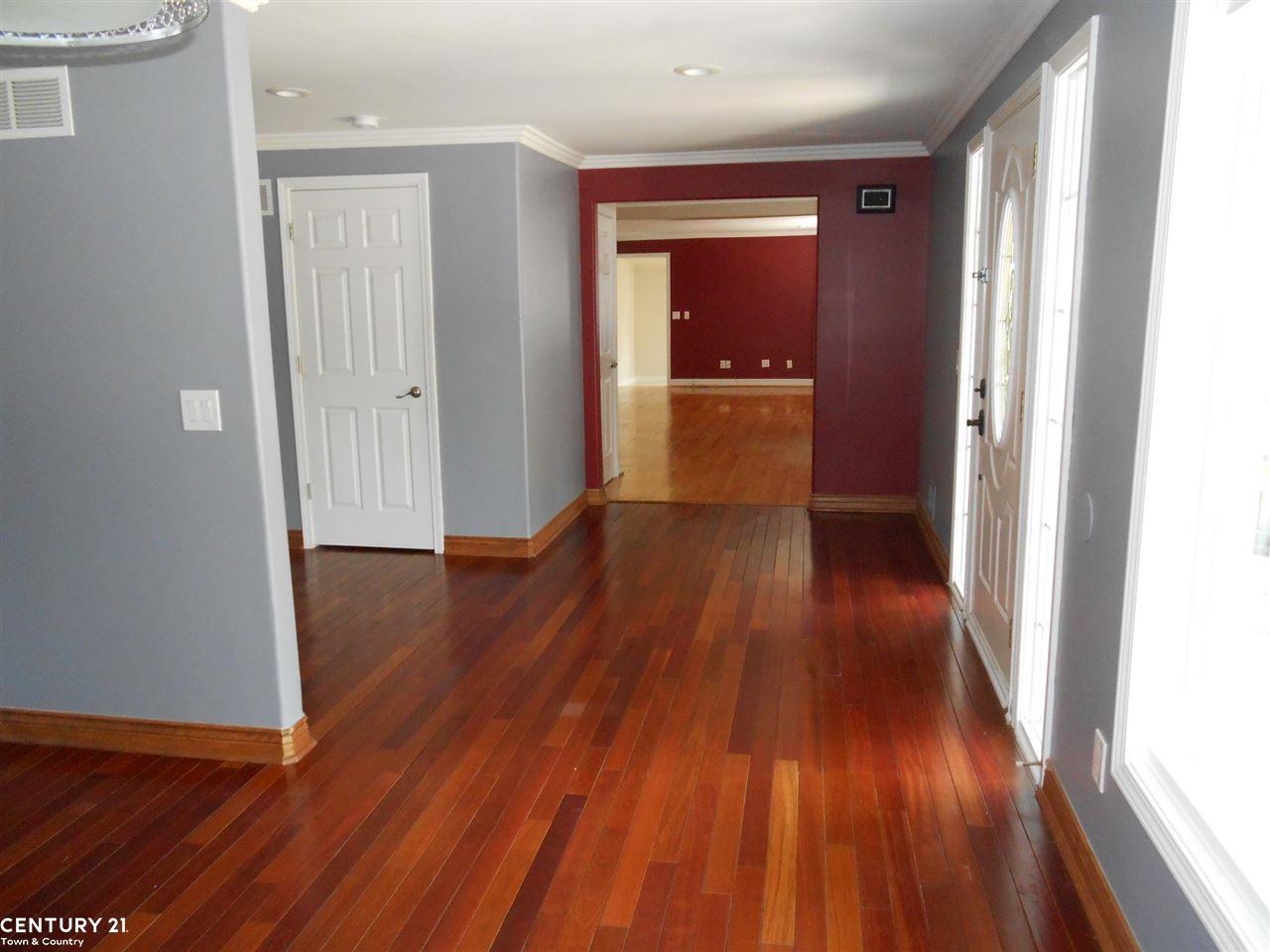 2443 Gerald Avenue Rochester Hills, MI 48307 - Photo 13 of 55
