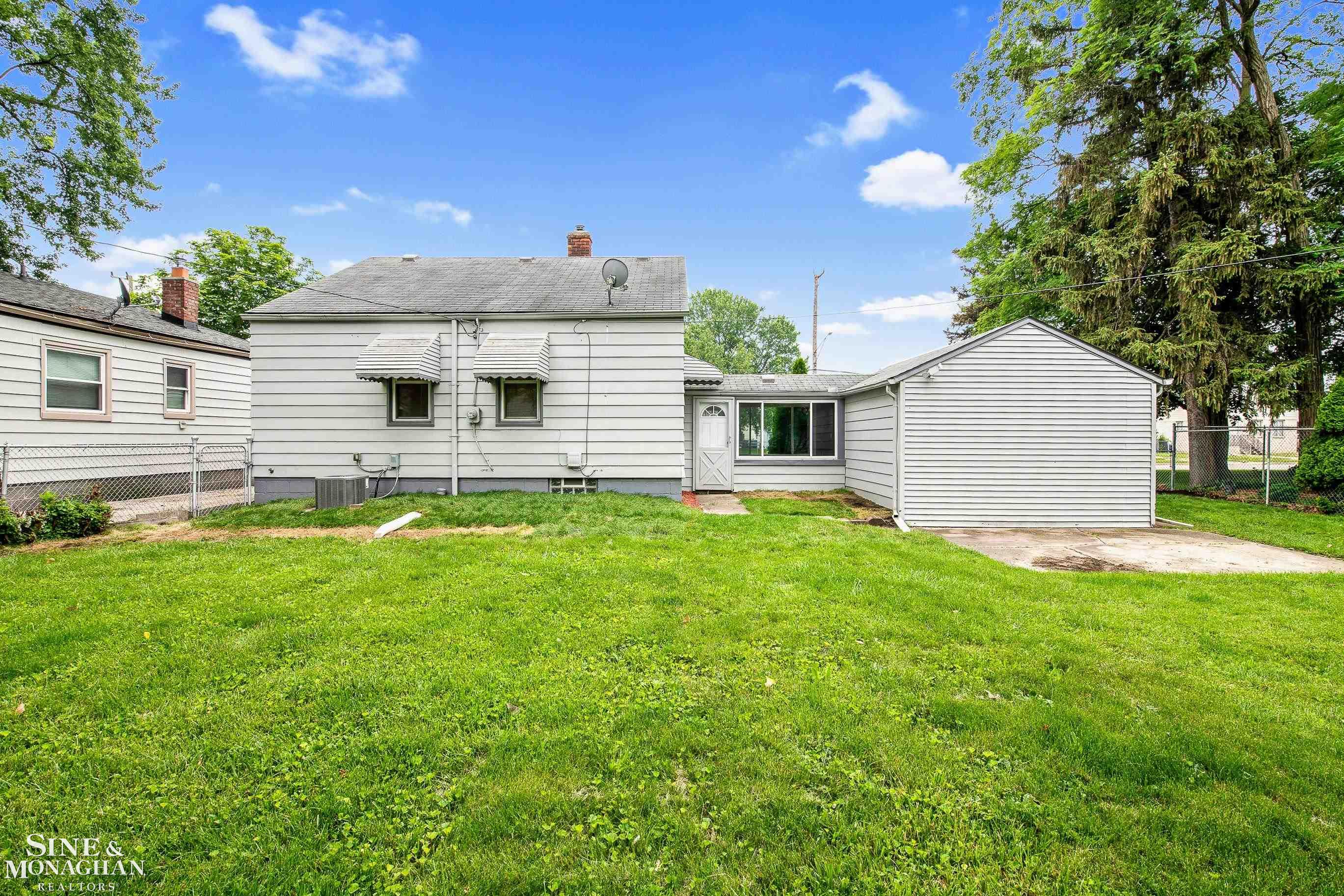 8075 Stephens Center Line, MI 48015 - Photo 17 of 20 Gallery Image 17