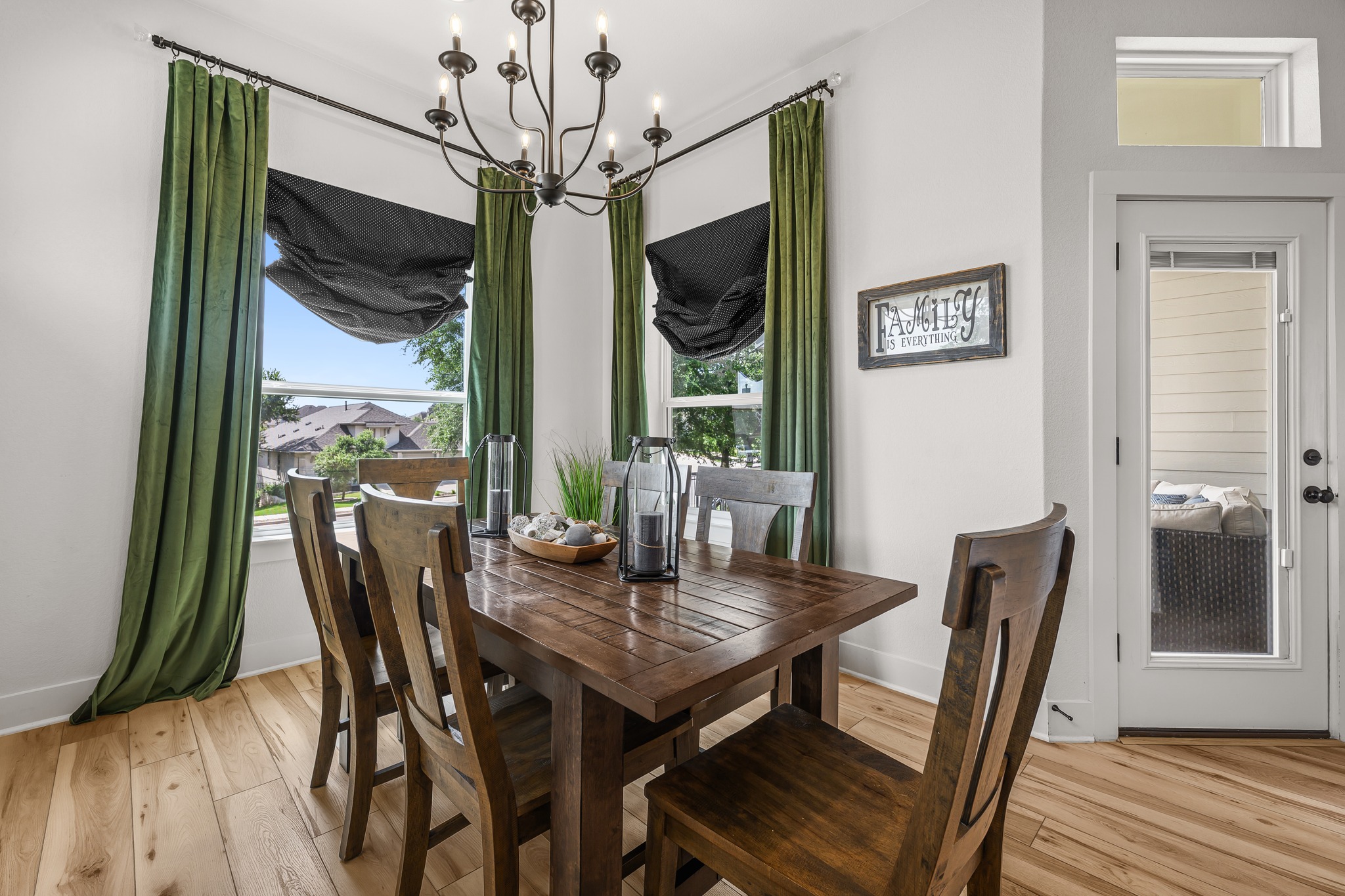 68 Rancho Trail Georgetown, TX 78628 - Photo 12 of 39 A dining space, ideal for memorable gatherings.