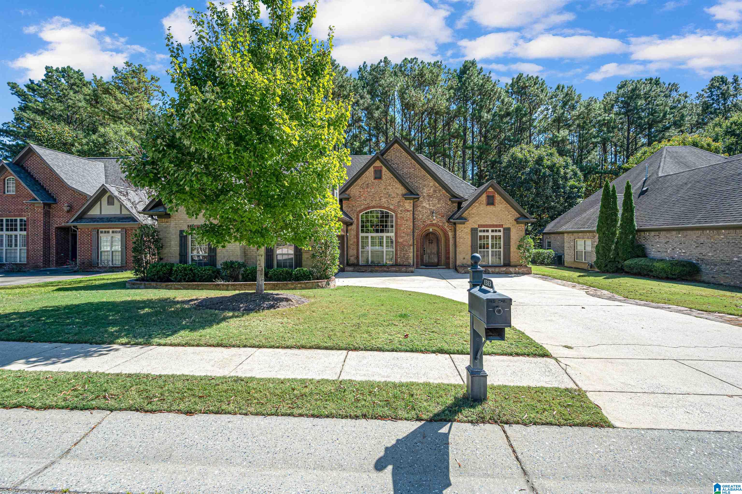1313 Caliston Way Pelham, AL 35124 - Photo 2 of 38