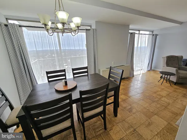 $2,550 | 301 North Beauregard Street, Unit 1513, Alexandria, VA 22312