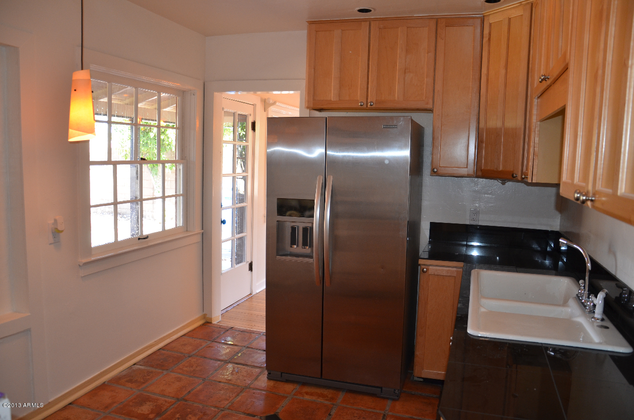 362 East Alvarado Road Phoenix, AZ 85004 - Photo 17 of 24 DSC_2638