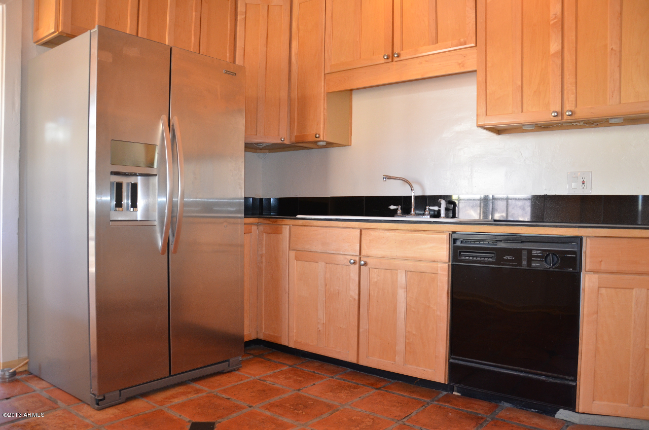 362 East Alvarado Road Phoenix, AZ 85004 - Photo 19 of 24 DSC_2636