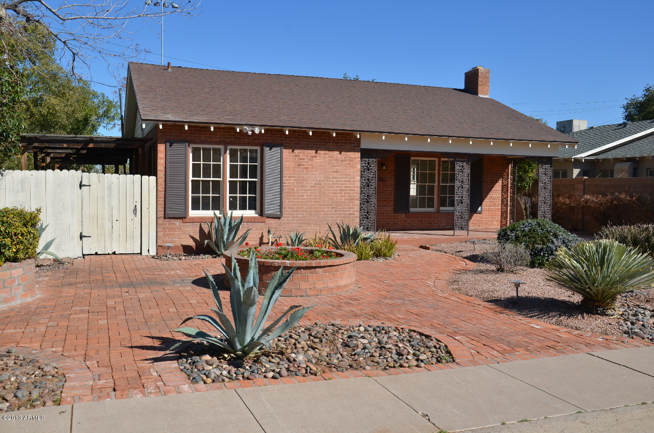 362 East Alvarado Road Phoenix, AZ 85004 - Photo 3 of 24 DSC_2620