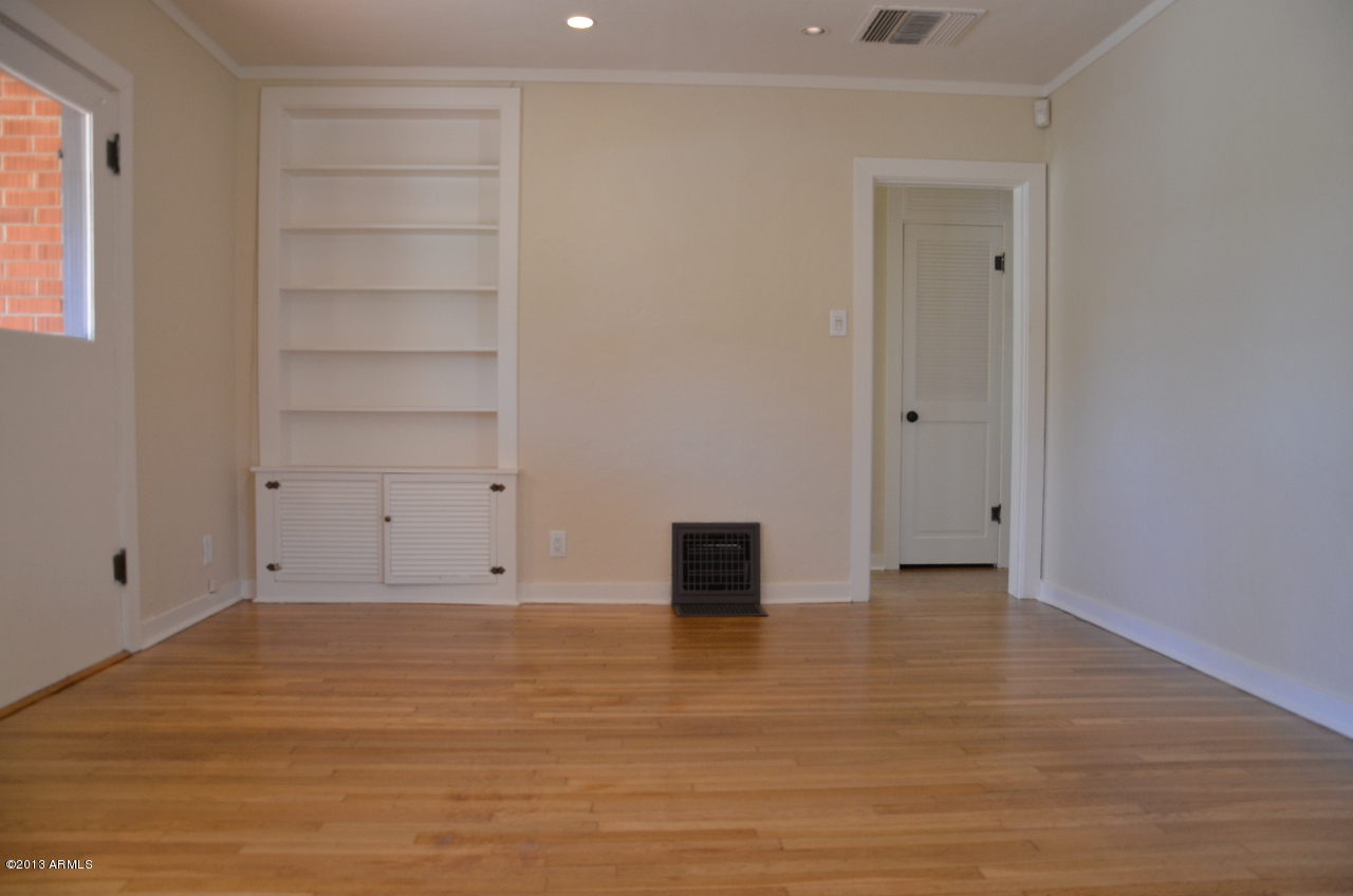 362 East Alvarado Road Phoenix, AZ 85004 - Photo 9 of 24 DSC_2625