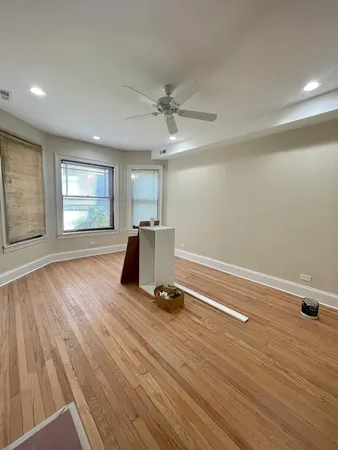 $3,000 | 1422 West Olive Avenue, Unit 1, Chicago, IL 60660