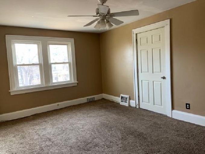 222 Rome Avenue Rockford, IL 61107 - Photo 8 of 18 Gallery Image 8
