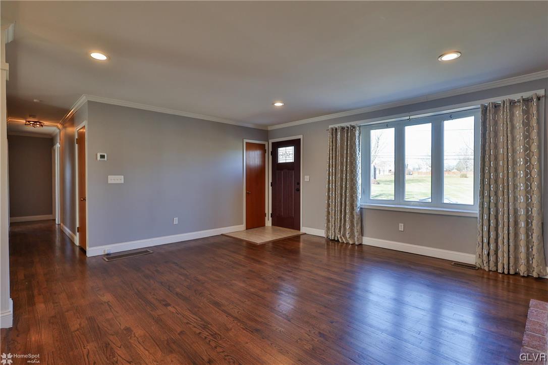 221 South Ridge Road Perkasie, PA 18944 - Photo 8 of 50 Gallery Image 8