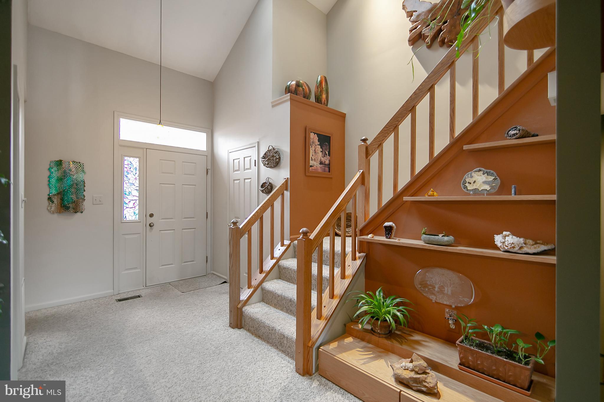 9234 Ispahan Loop Laurel, MD 20708 - Photo 2 of 32