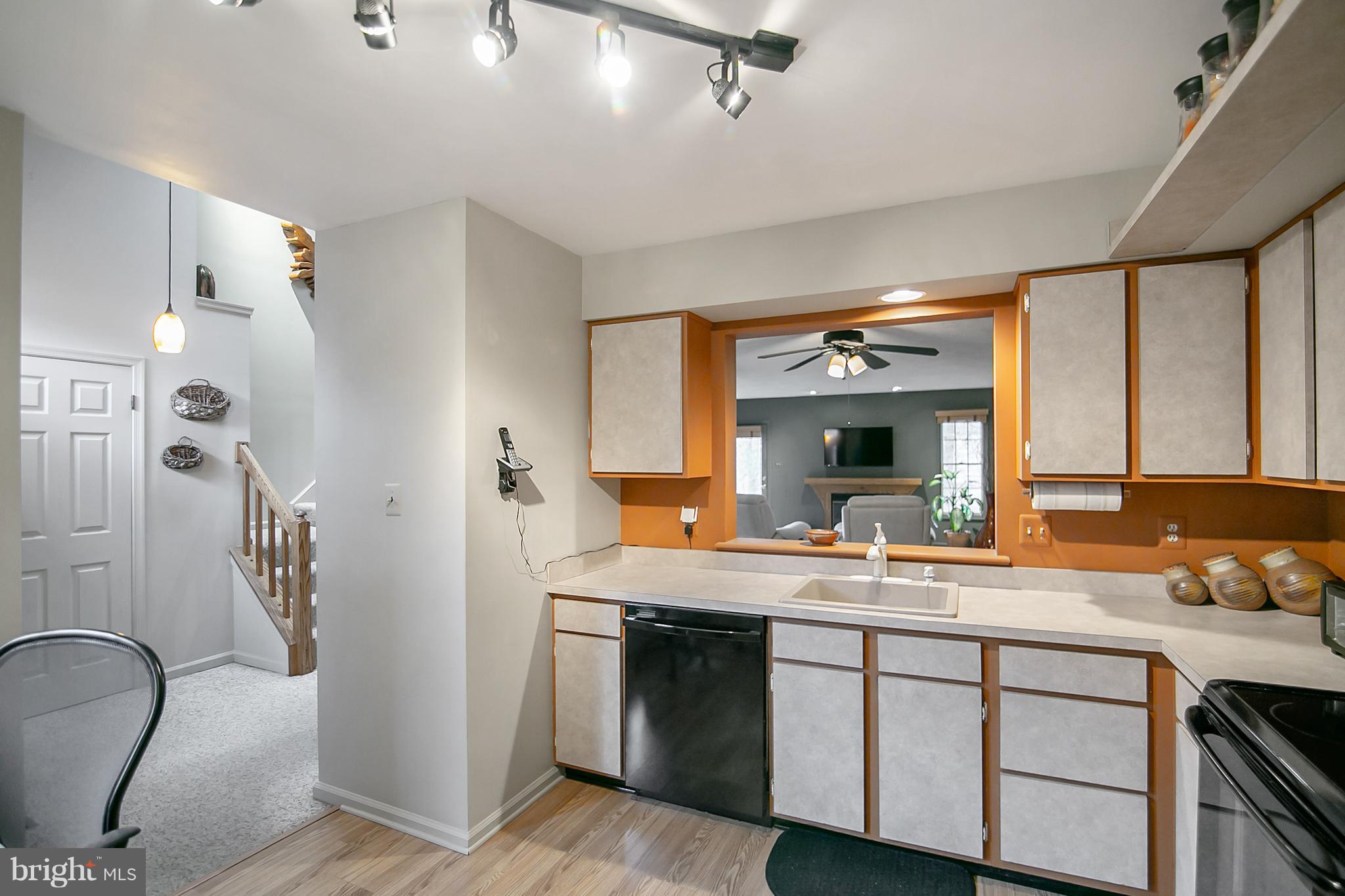 9234 Ispahan Loop Laurel, MD 20708 - Photo 15 of 32