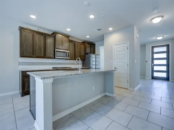 $2,400 | 1725 Turtle Bay Loop, Leander, TX 78641