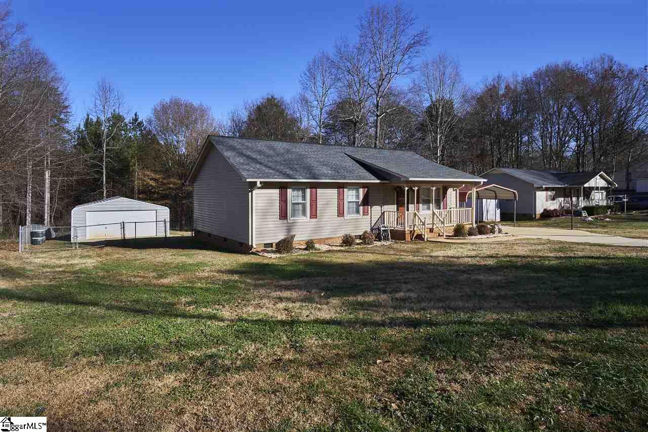 241 Ponder Road Greer, SC 29651 - Photo 4 of 30