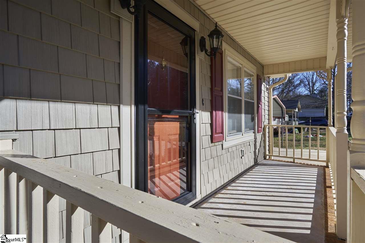 241 Ponder Road Greer, SC 29651 - Photo 5 of 30