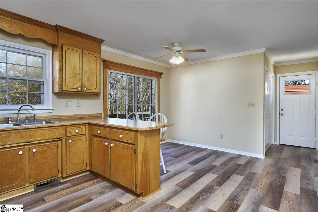 241 Ponder Road Greer, SC 29651 - Photo 9 of 30