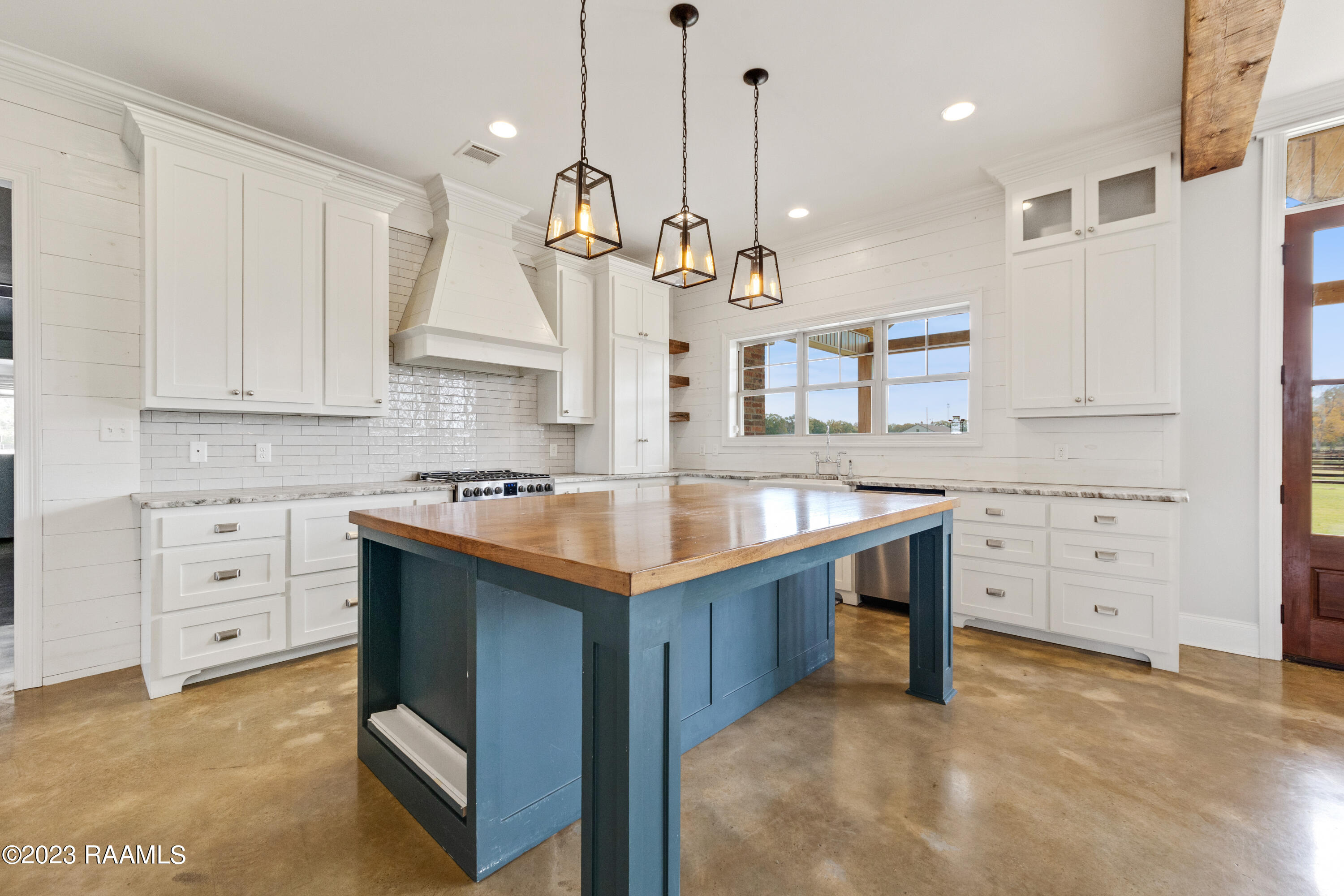 367 Roxsan Road Sunset, LA 70584 - Photo 11 of 48 Gallery Image 11