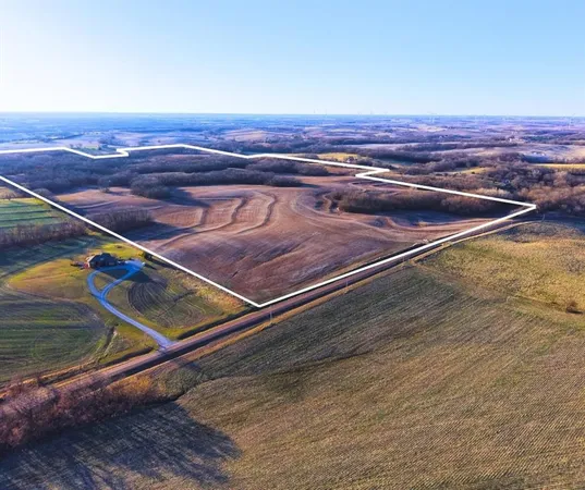 $896,000 | Tbd Southwest Tbd Sw State Route Highway, Amity, MO 64422