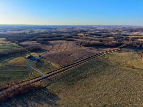 $896,000 | Tbd Southwest Tbd Sw State Route Highway, Amity, MO 64422