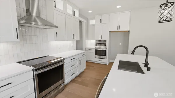 $1,595,000 | 3525 173rd Place Southwest, Lynnwood, WA 98037