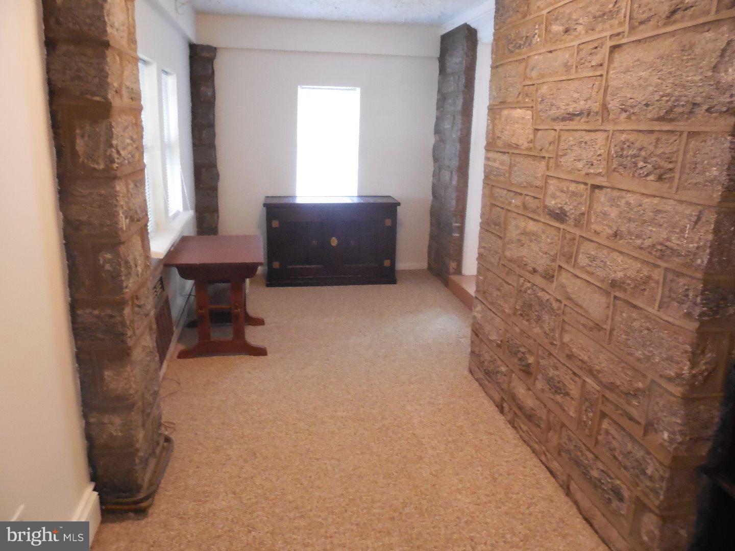 36 Llandillo Road Havertown, PA 19083 - Photo 8 of 23