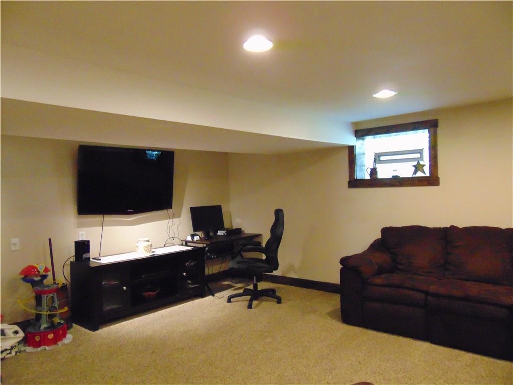151 Town Country Road Vanderbilt, PA 15486 - Photo 14 of 25