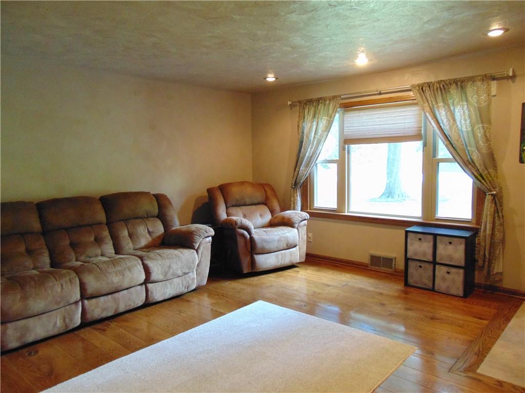 151 Town Country Road Vanderbilt, PA 15486 - Photo 6 of 25