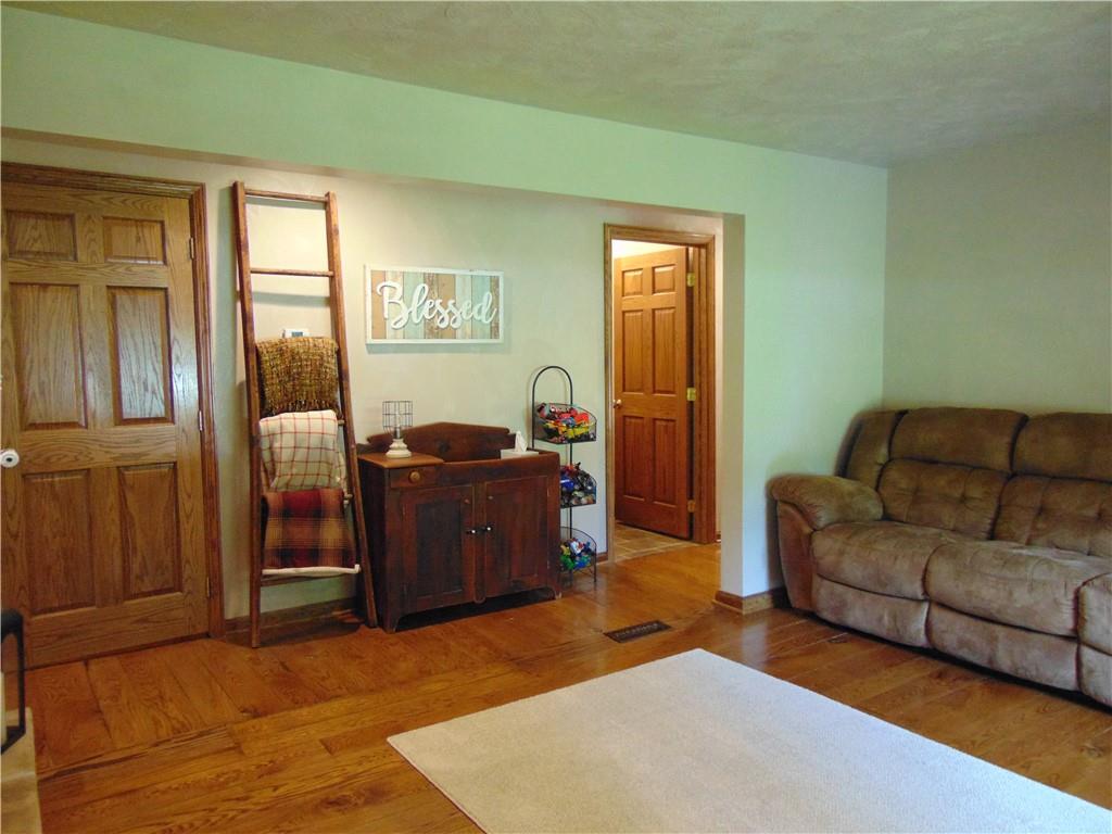 151 Town Country Road Vanderbilt, PA 15486 - Photo 8 of 25