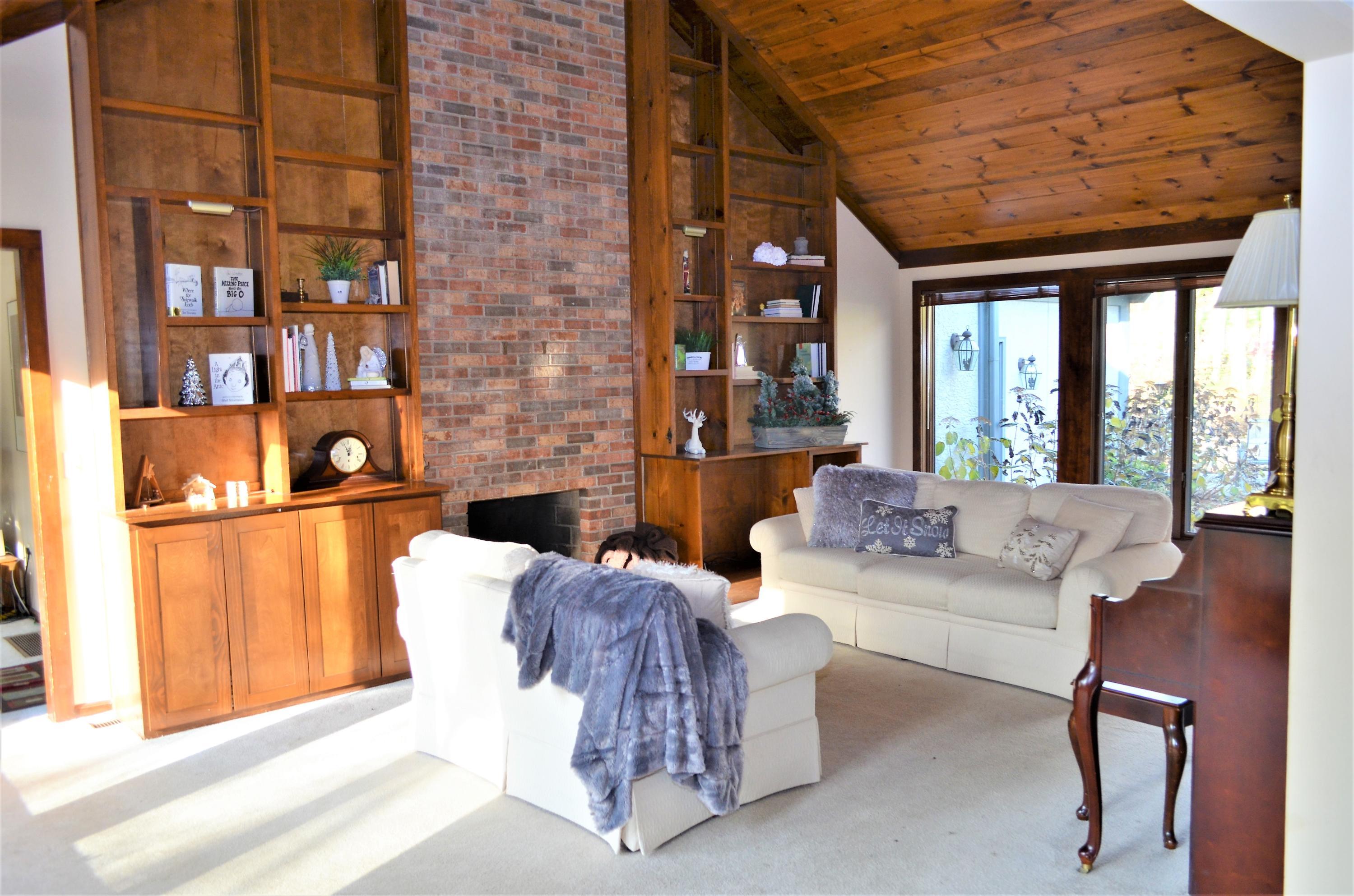 6440 Linworth Road Columbus, OH 43085 - Photo 5 of 66 Gallery Image 5