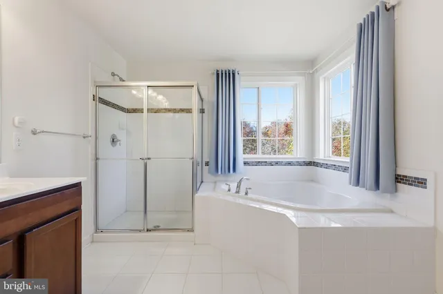 $698,900 | 225 Perth Drive, Fredericksburg, VA 22405