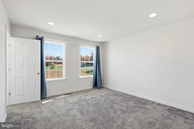 $698,900 | 225 Perth Drive, Fredericksburg, VA 22405