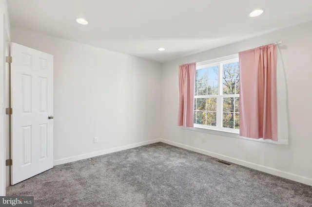 $698,900 | 225 Perth Drive, Fredericksburg, VA 22405