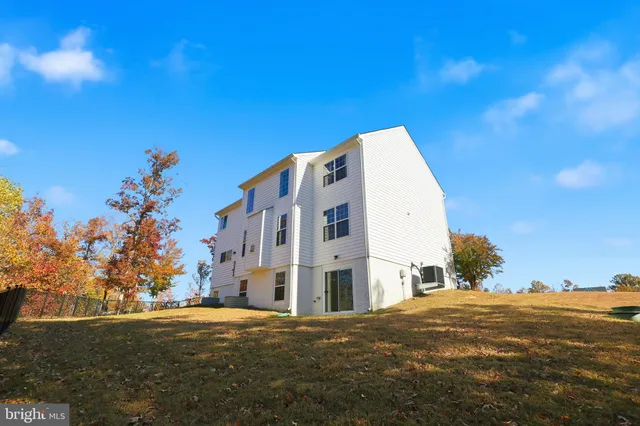 $698,900 | 225 Perth Drive, Fredericksburg, VA 22405