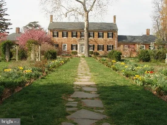 $698,900 | 225 Perth Drive, Fredericksburg, VA 22405