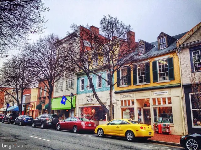 $698,900 | 225 Perth Drive, Fredericksburg, VA 22405