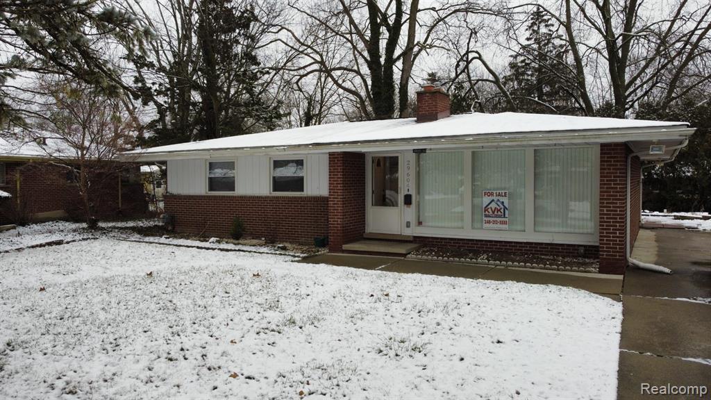 29604 Chelmsford Road Southfield, MI 48076 - Photo 19 of 27