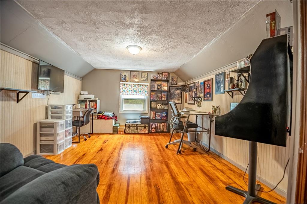 180 Vernon Road Greenville, PA 16125 - Photo 22 of 24 Gallery Image 22