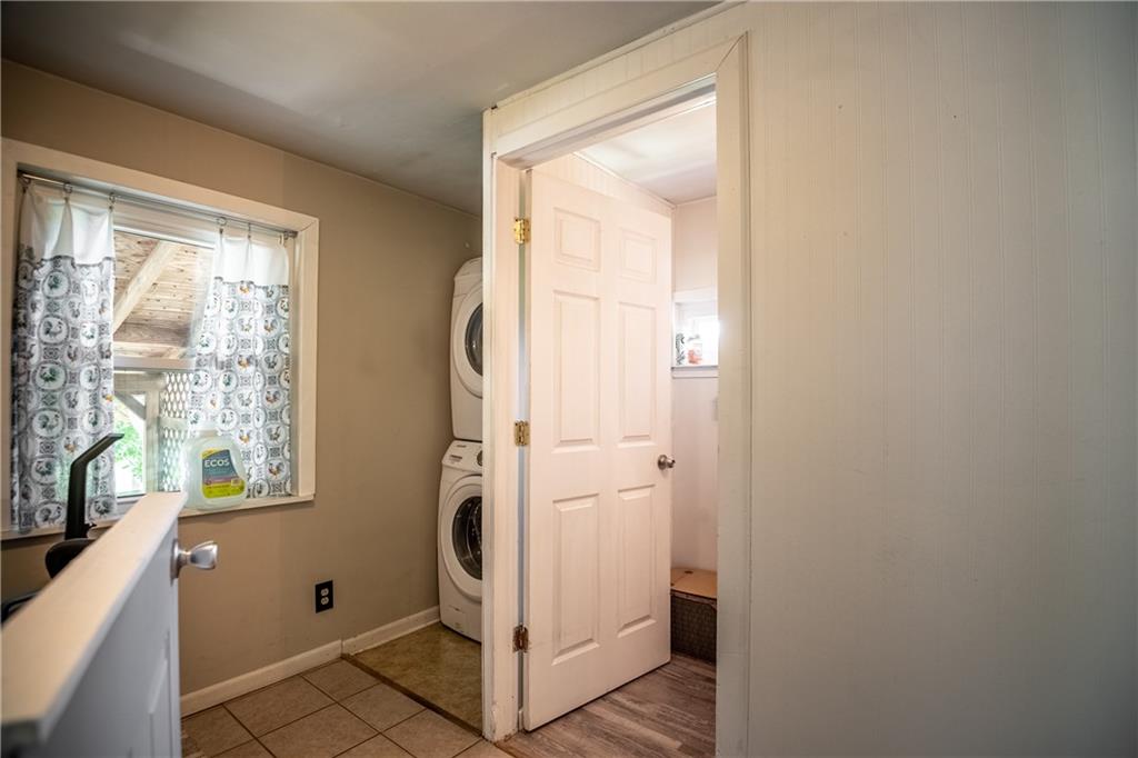 180 Vernon Road Greenville, PA 16125 - Photo 9 of 24 Gallery Image 9