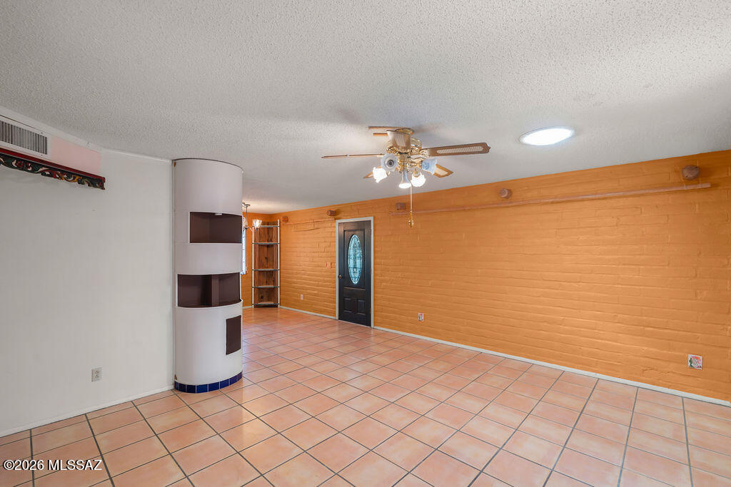 419 South Vista Del Rio Green Valley, AZ 85614 - Photo 10 of 19