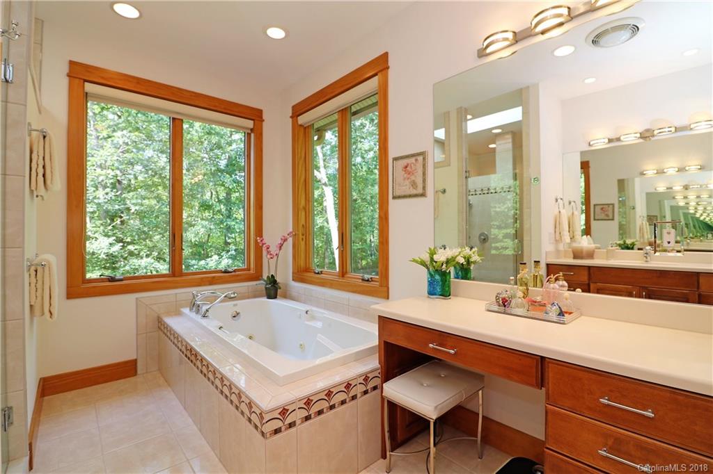 110 Arrowhead Road Brevard, NC 28712 - Photo 22 of 36 Gallery Image 22