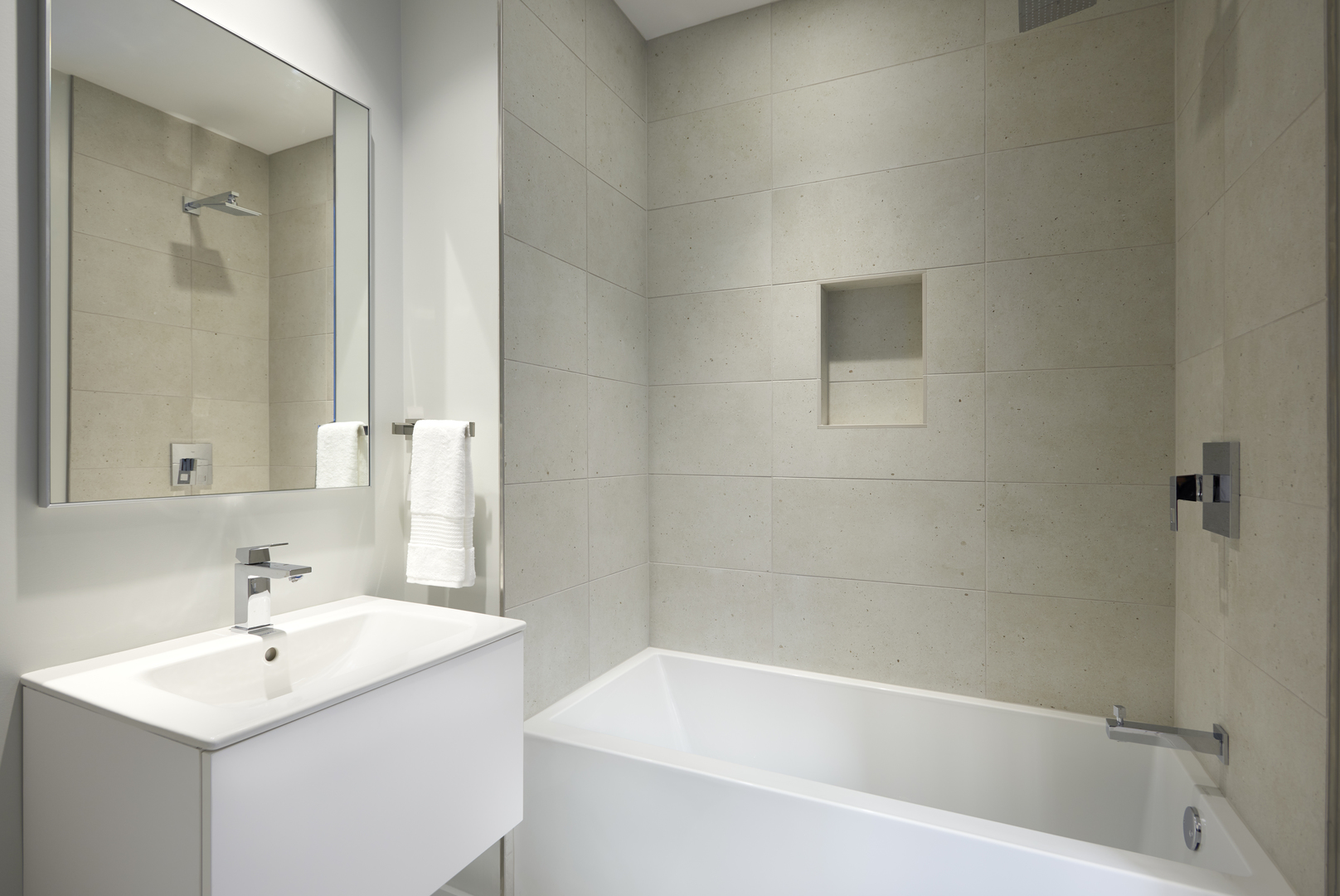 56 West Huron Street, Unit 11 Chicago, IL 60654 - Photo 22 of 25